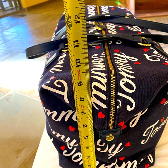 NWOT Tommy Hilfiger bag - Picture 3 of 4